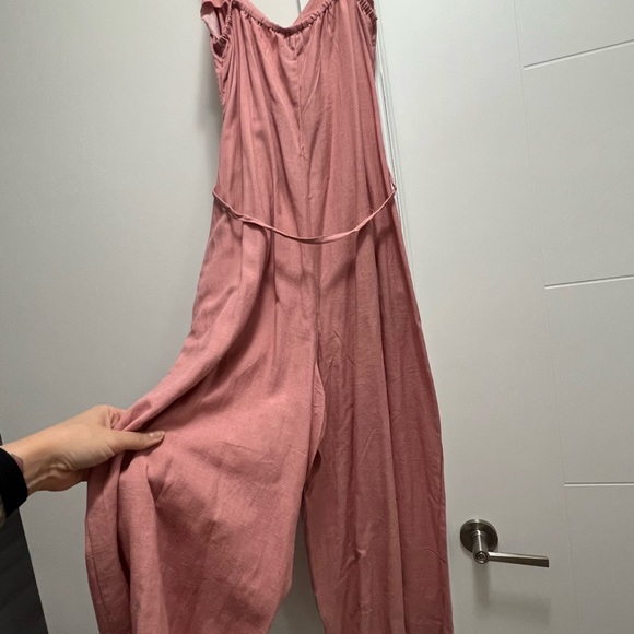 Spaghetti strap romper - Picture 2 of 4